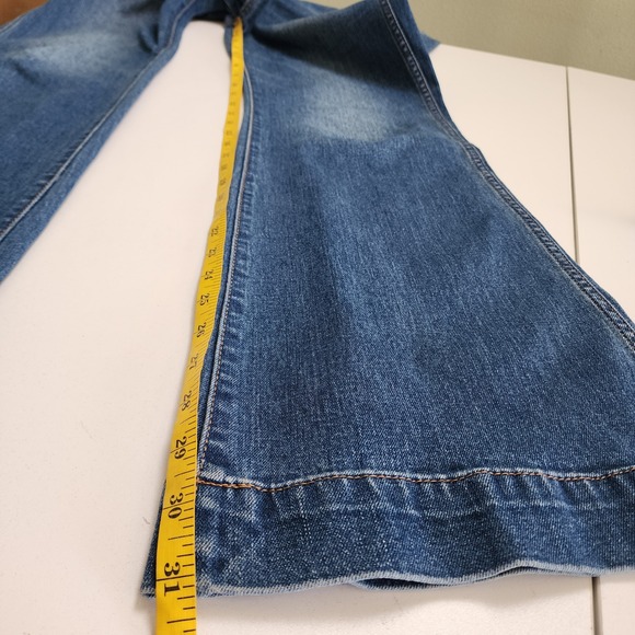 GAP Womens High Rise Flare Jeans Size 6/28R Hendrix Wash Medium Denim - Picture 12 of 15